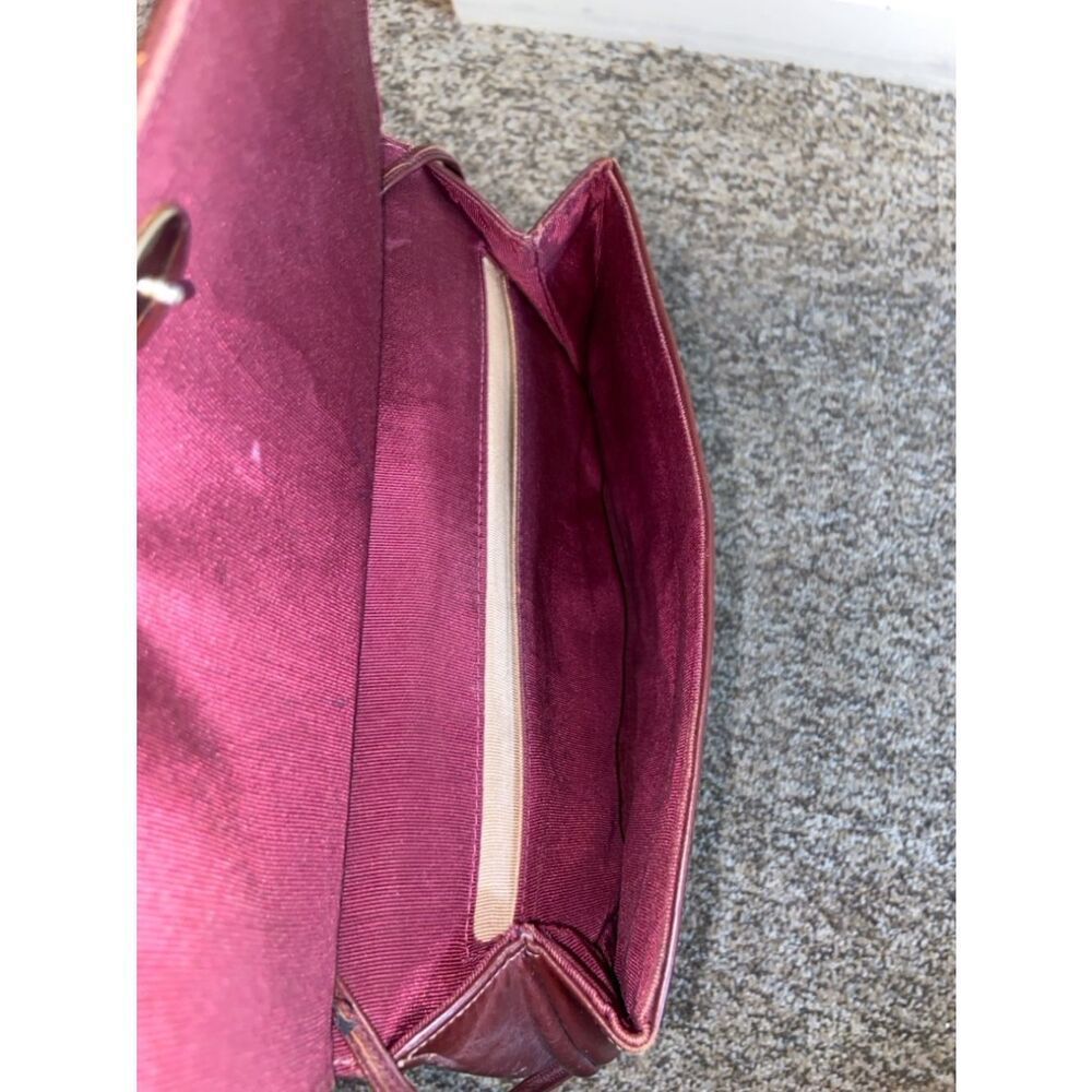 Elegant Dark Brown Leather Shoulder Bag with Fold-Over Flap - Picture 12 of 16